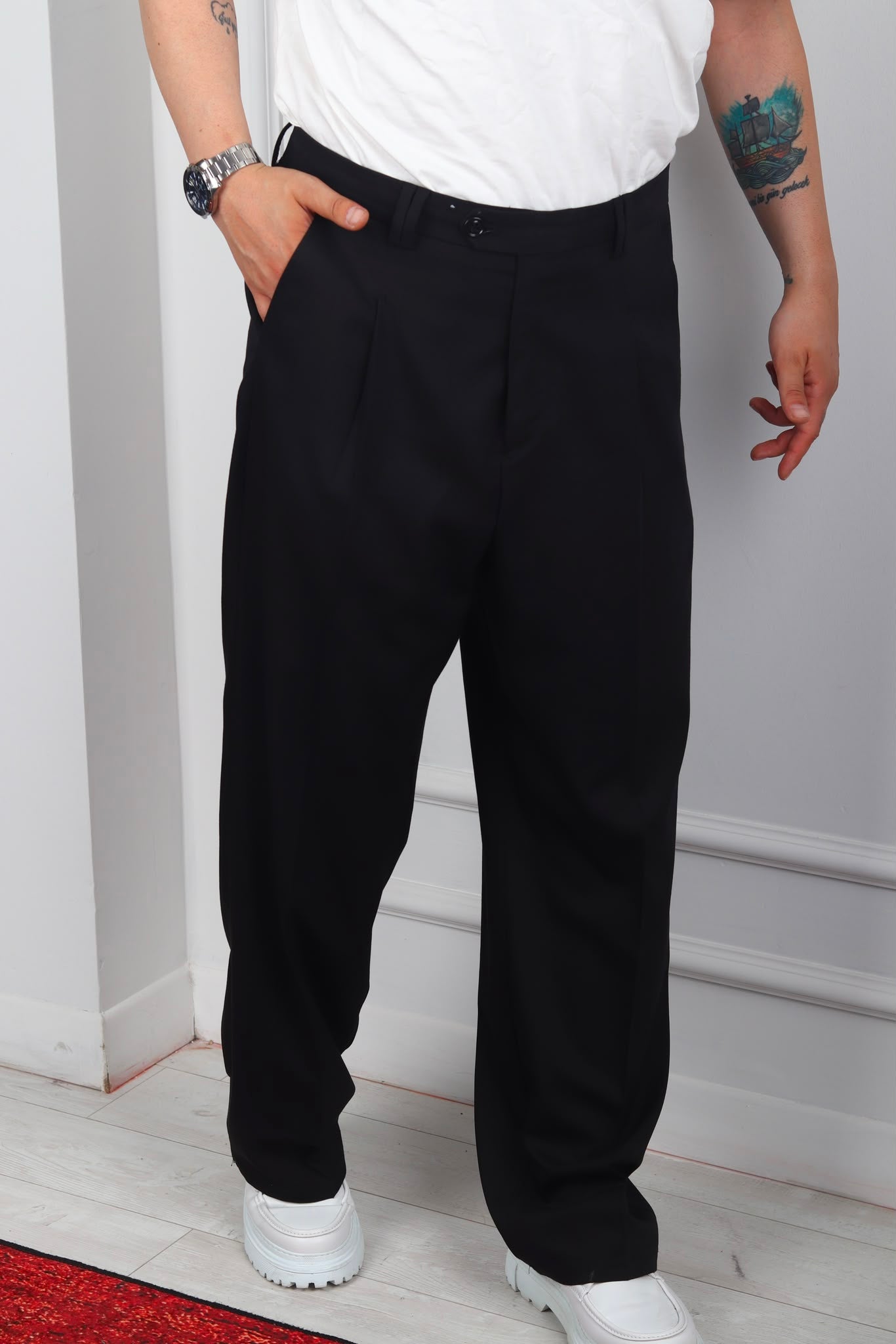KORE MODEL PİLELİ BAGGY PANTOLON SİYAH
